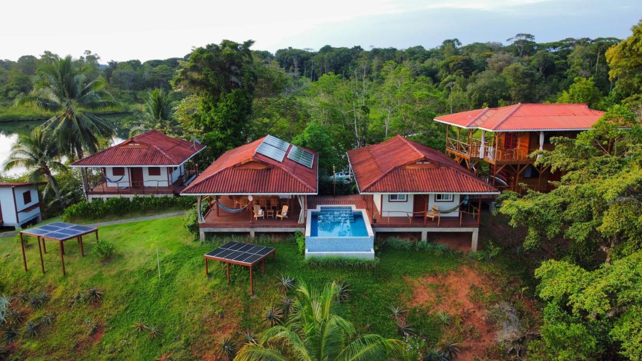 Bed and Breakfast Casa Marlin Bocas del Toro Exterior foto