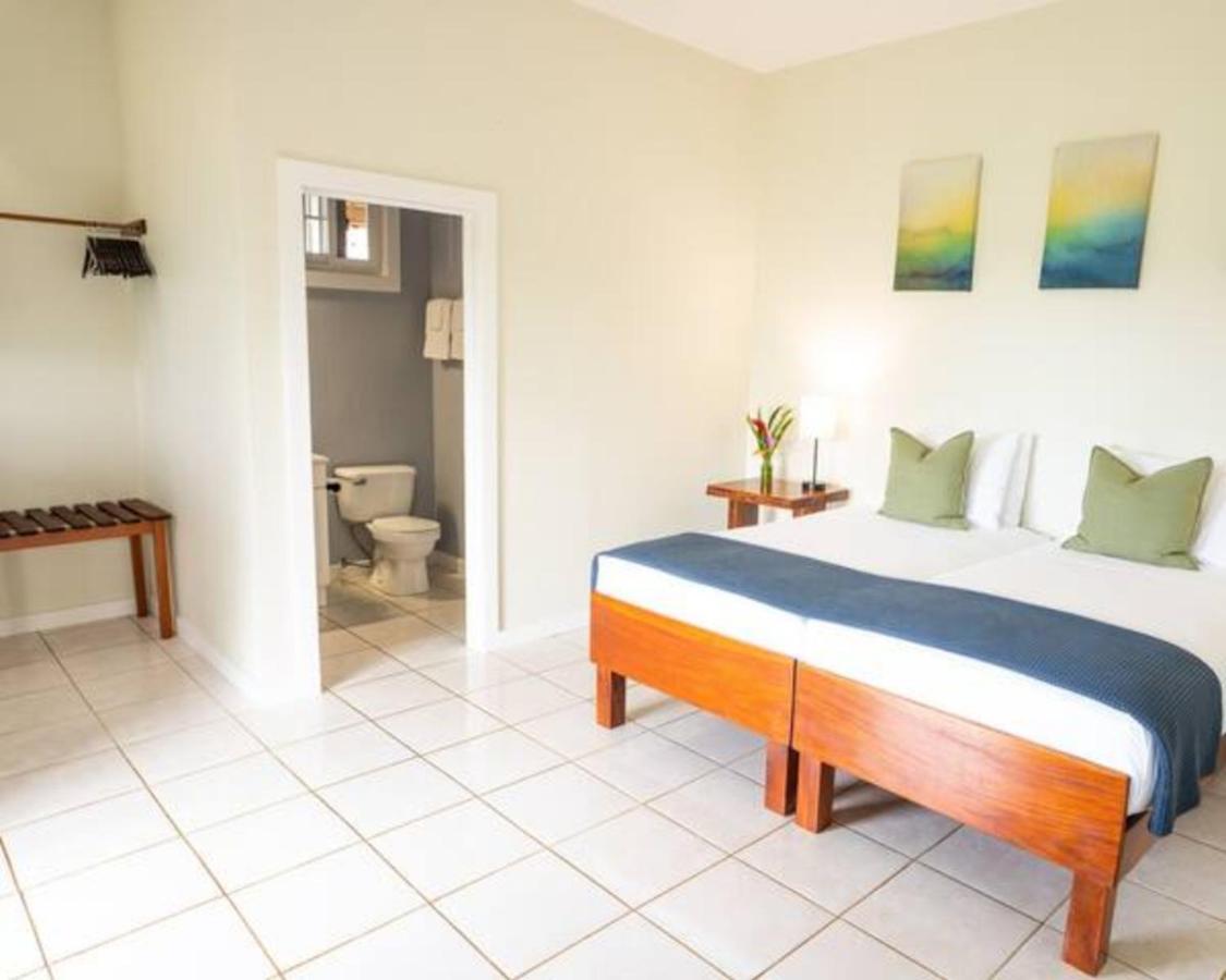 Bed and Breakfast Casa Marlin Bocas del Toro Exterior foto